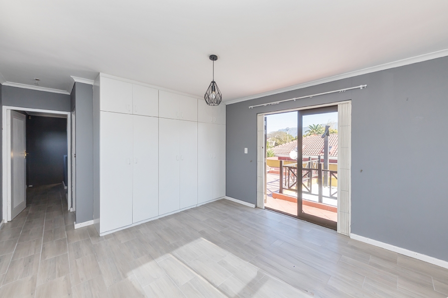 2 Bedroom Property for Sale in Claremont Western Cape